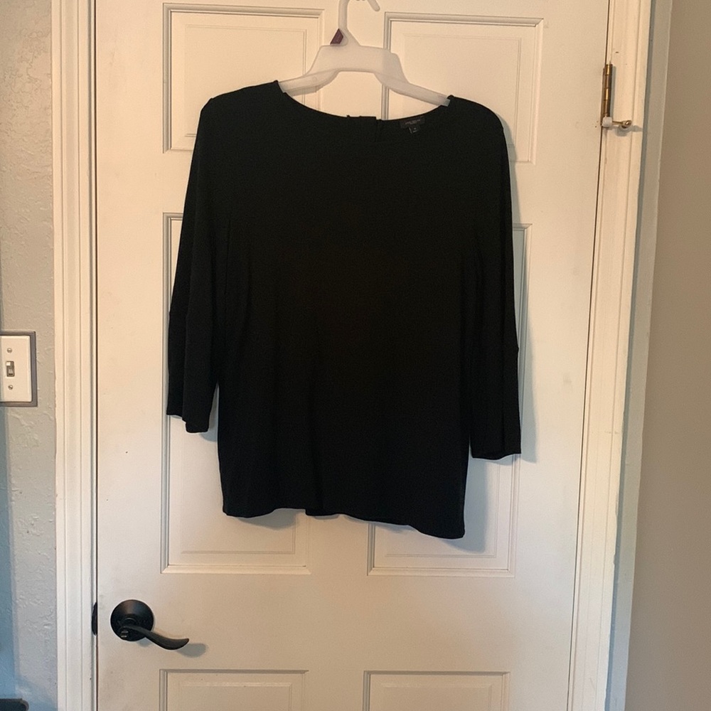 EUC Ann Taylor Factory black shirt, tshirt material. Button back detail SZ XL